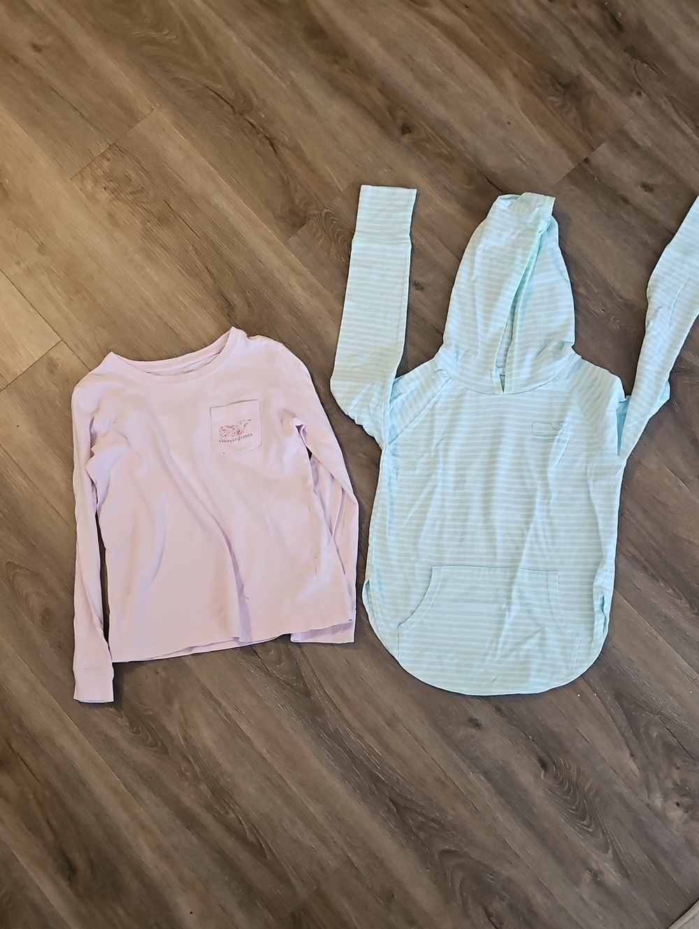 Vineyard Vines Light Pink And Stripped Turquoise Tee with hood